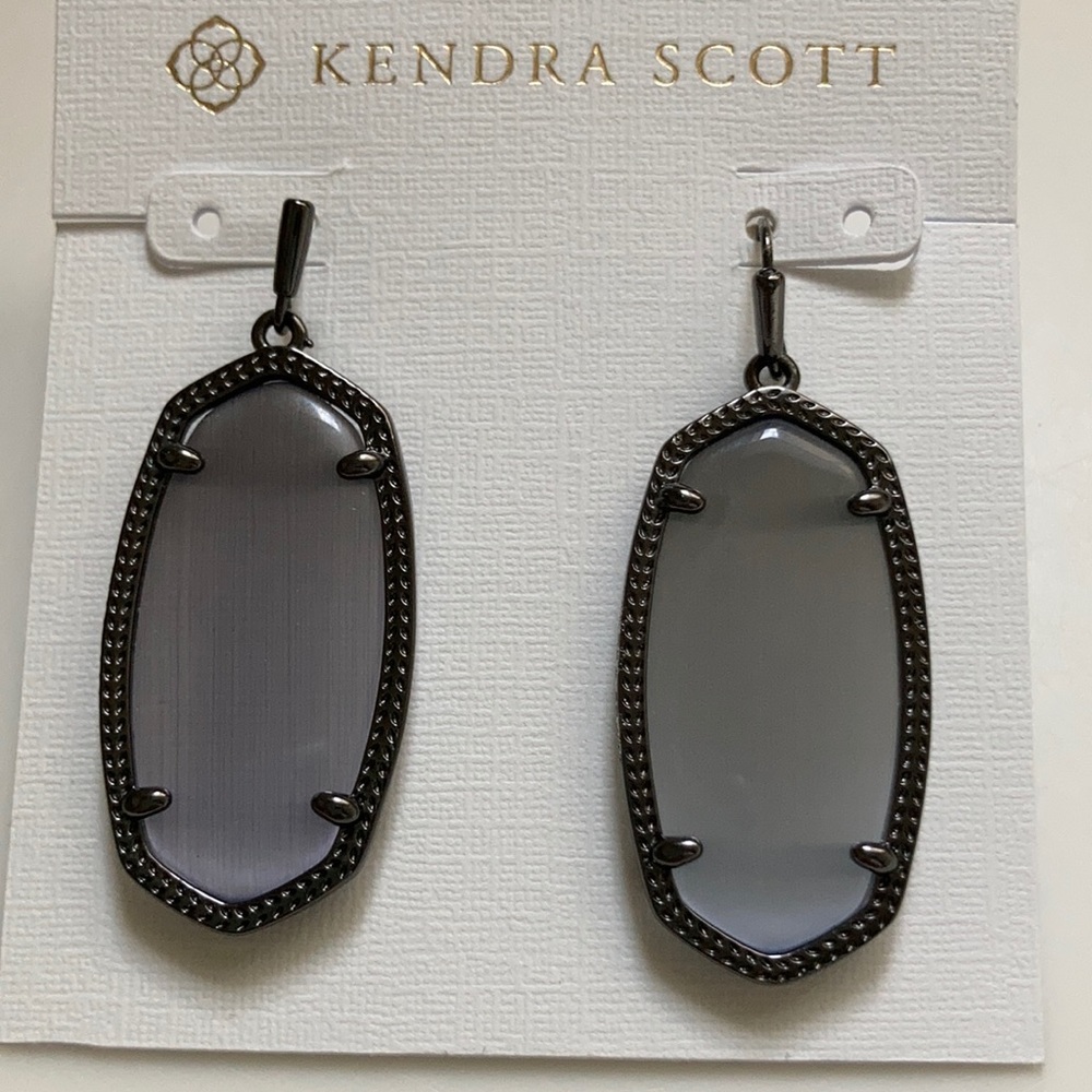 Kendra Scott Elle earrings